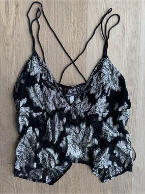 Urban Outfitters Black Metallic Silver Floral Lace-Trim Cami
